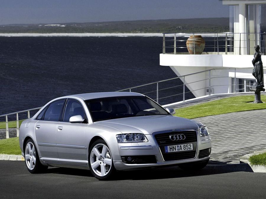  Audi A8 4.2 Quattro (D3) 2005 года  (фото 1 из 9)